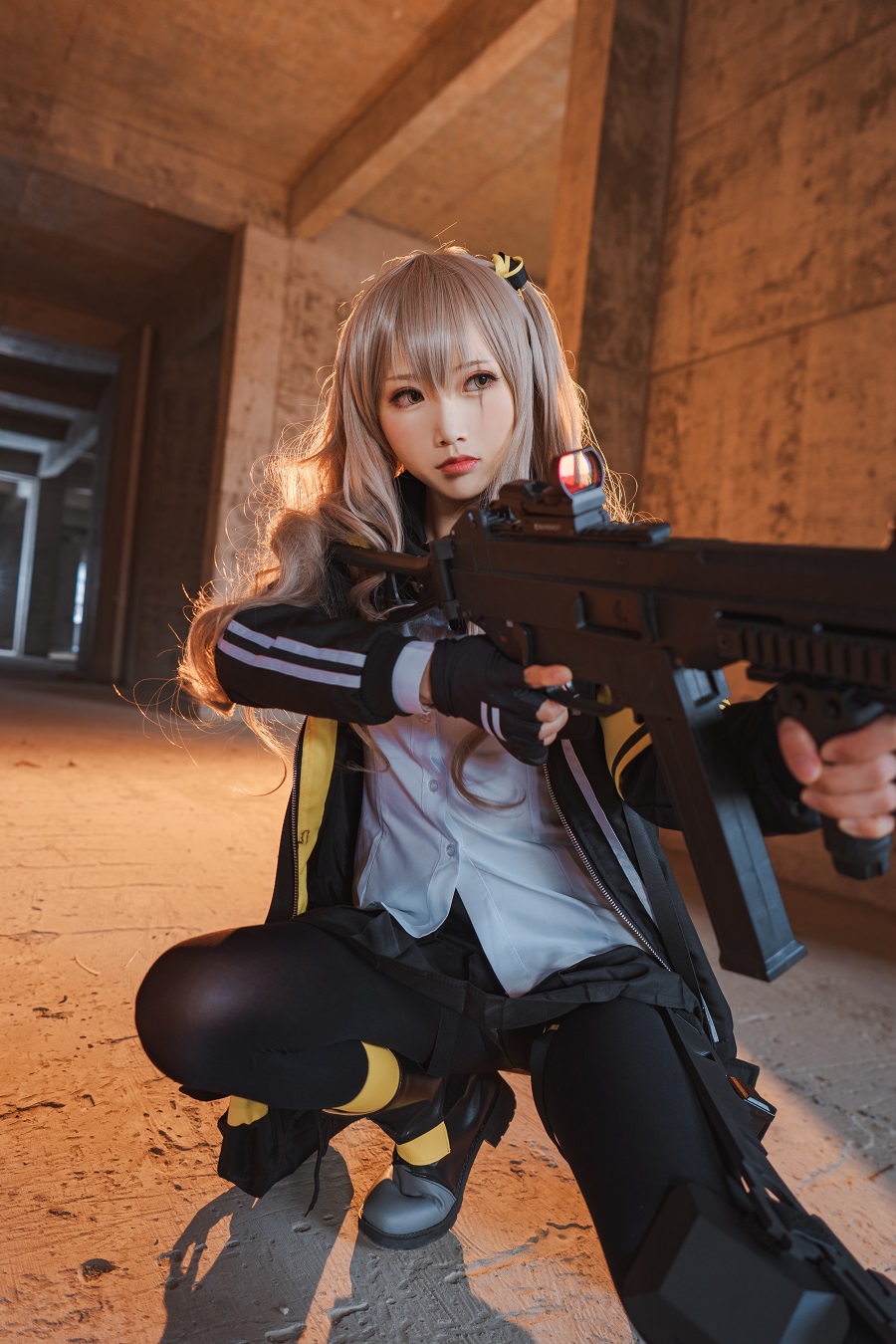 面饼仙儿-UMP45[26P] 小姐姐 预览2图