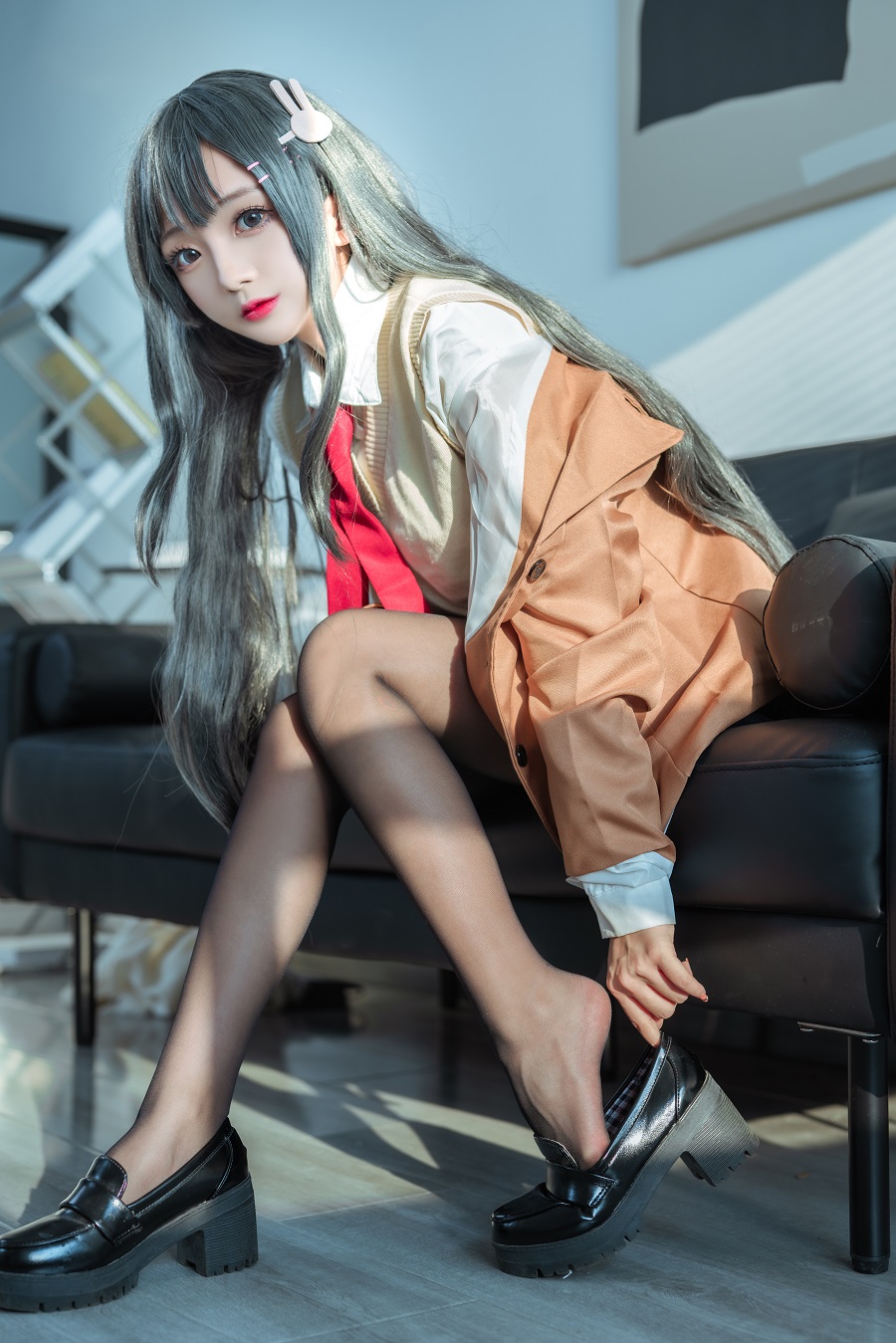 日奈娇-樱岛麻衣校服[73P] 小姐姐 预览1图