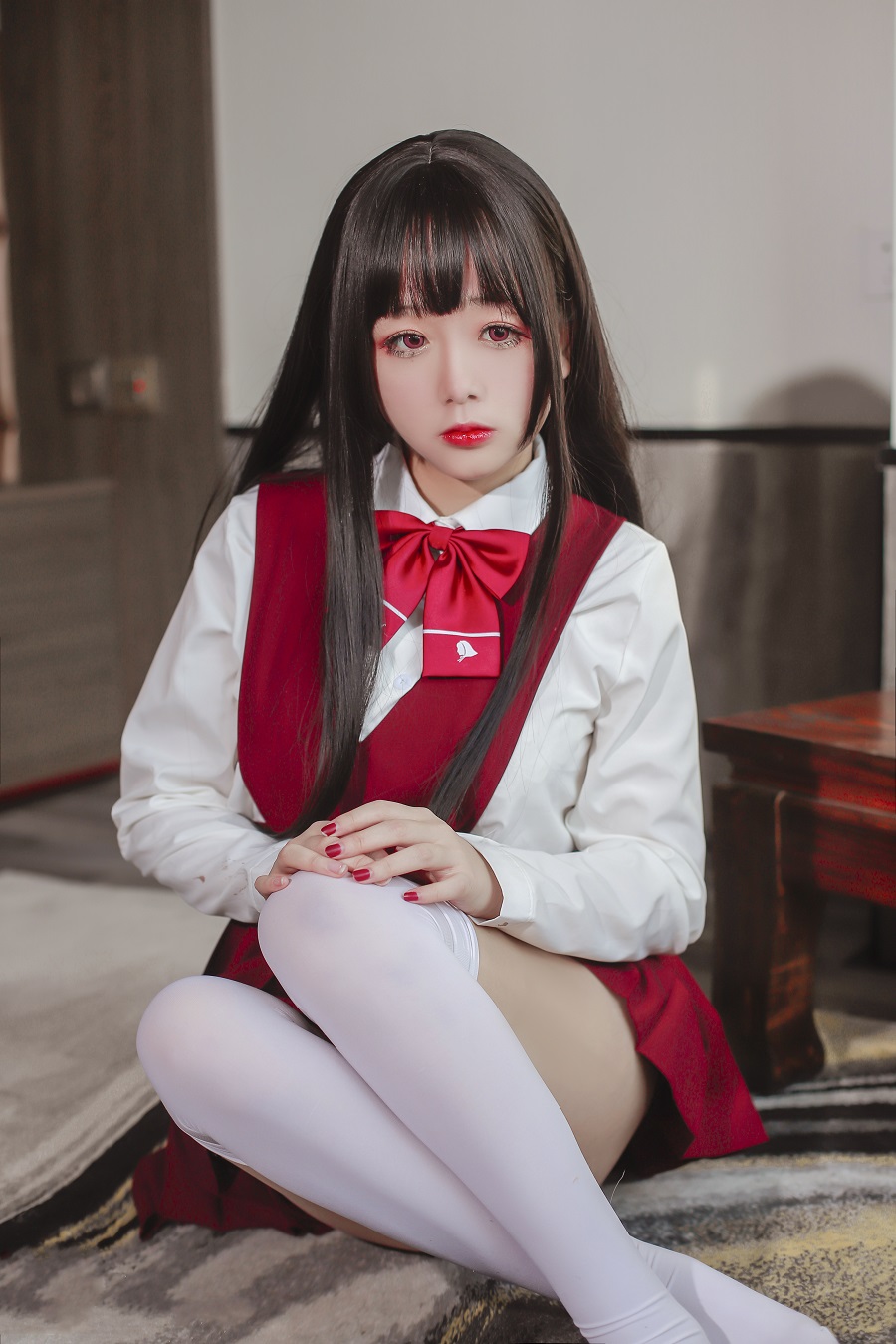 日奈娇-JK少女红裙[28P] 小姐姐 预览3图