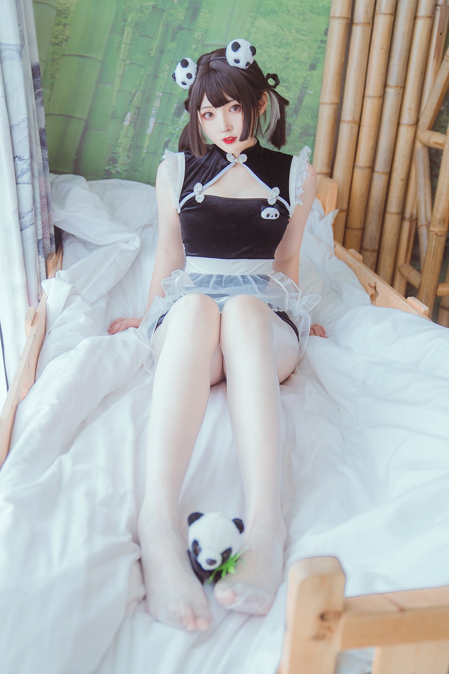 Natsuko夏夏子-熊猫女仆[64P+1V] 小姐姐 预览1图